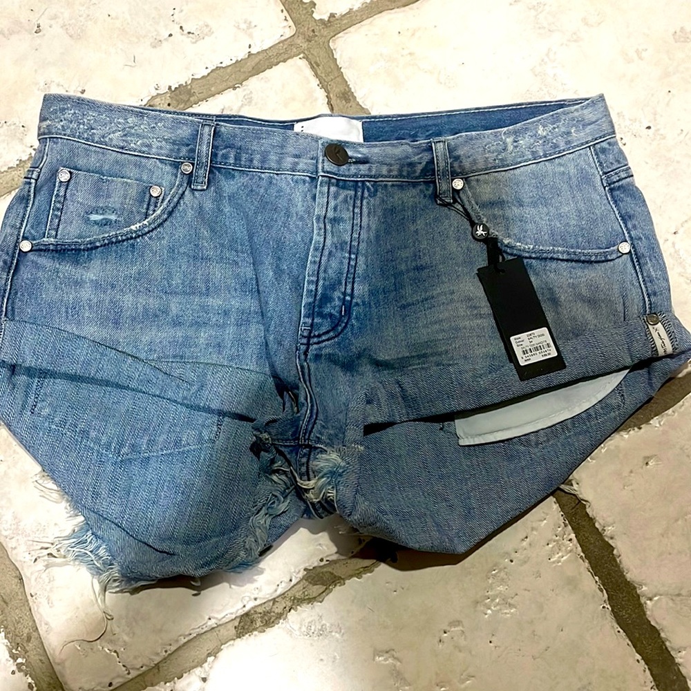 Brand new One Teaspoon shorts